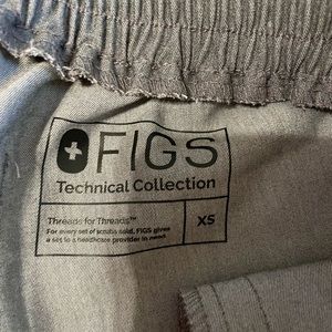 FIGS x-small